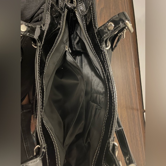 Coach Patent Black Leather Tote Signature C Logo Purse Bag.  f1093-f15246 - Picture 3 of 8